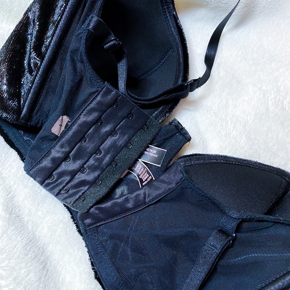 nwt Victoria’s Secret sparkly velvet bustier bra - Picture 3 of 4